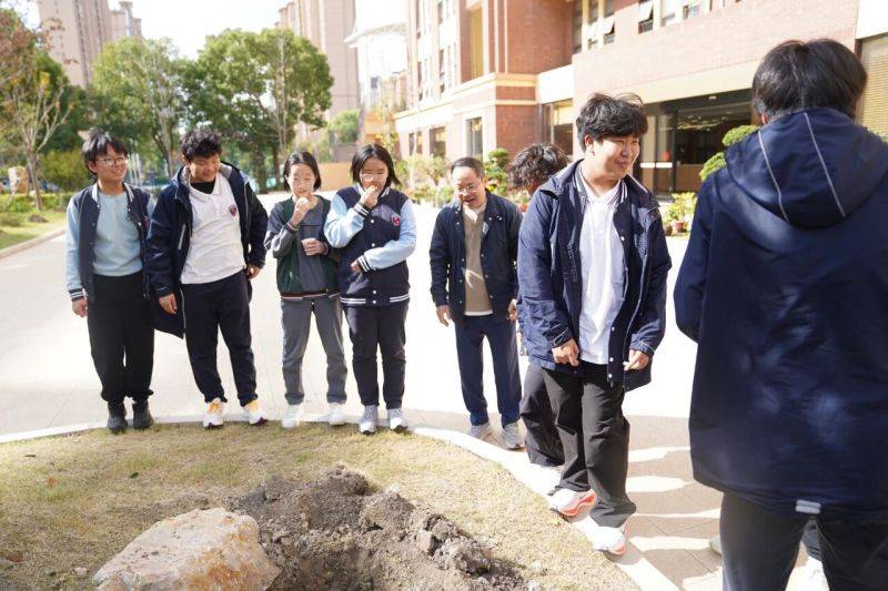 微信图片_2025-11-12_075354_347 微信图片_2025-11-12_075354_347